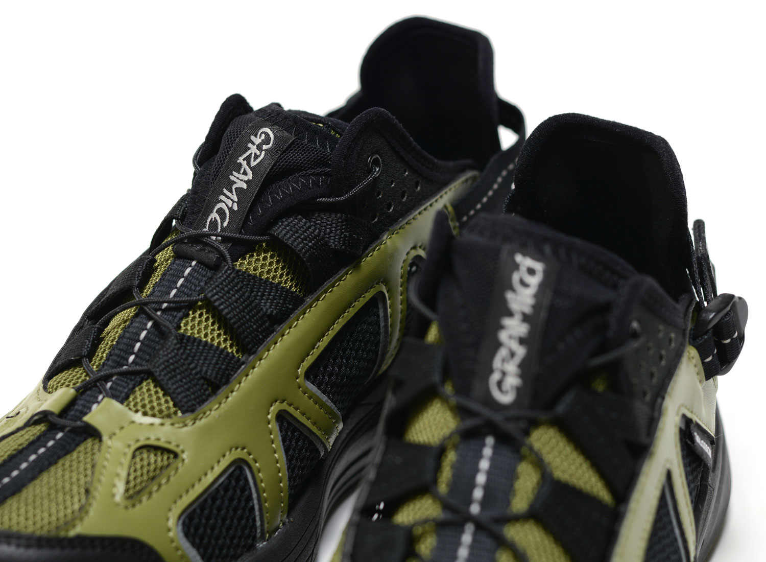 人気 ☆ SALOMON X GRAMICCI ☆ TECHSONIC MAYFLY BLACK 